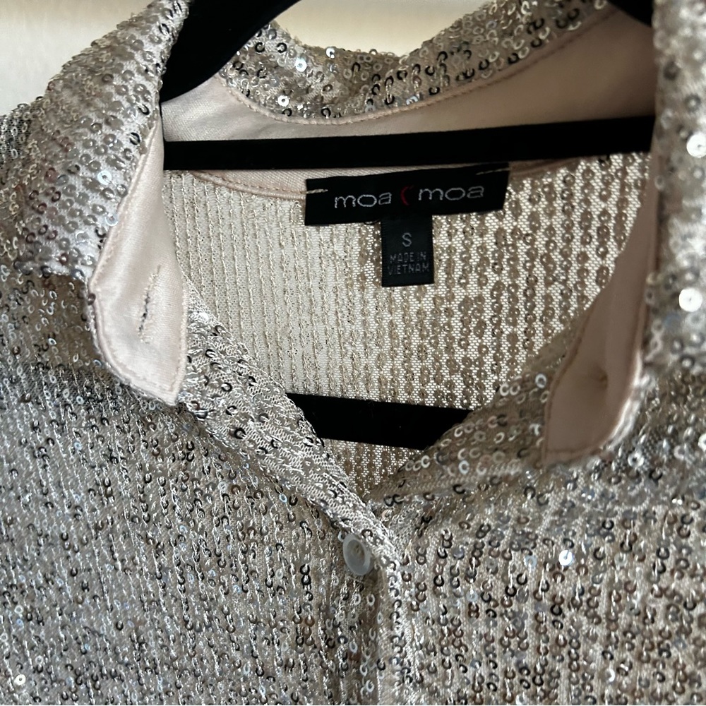 Boxy sparkle sequined button up blouse shirt silver nwot - Picture 3 of 5